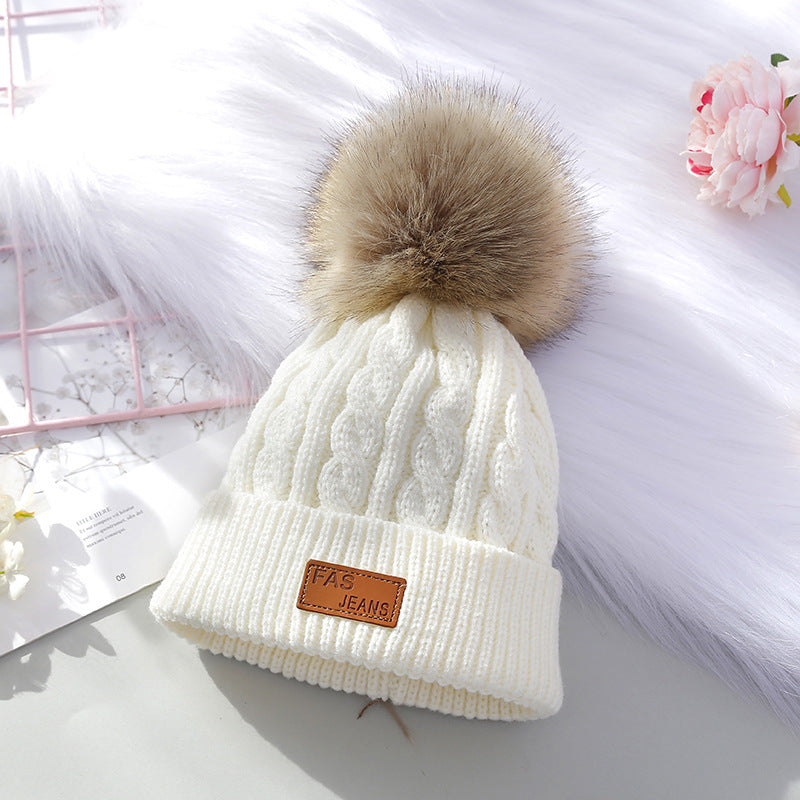 Soft beige beanie for winter wear