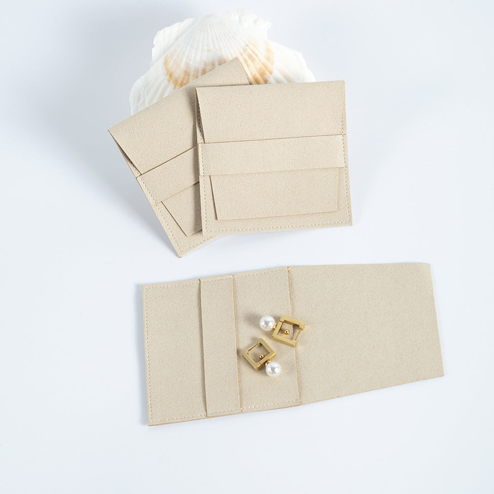 Compact jewelry storage pouch for rings image 3