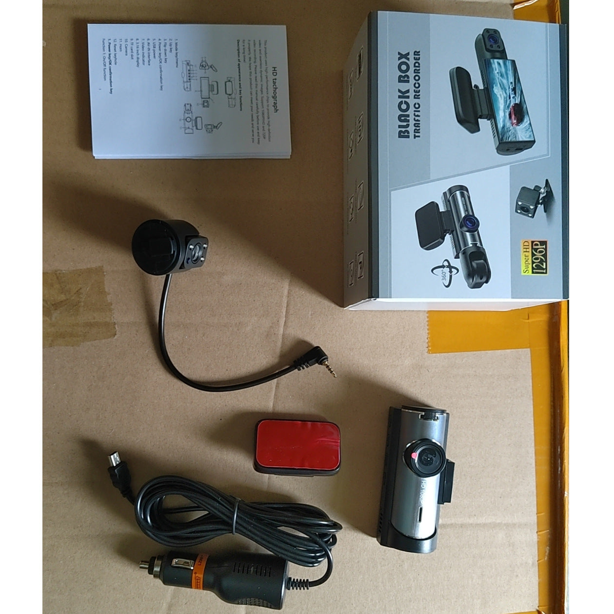 Yuecai M8 Car Dash Camera Front View