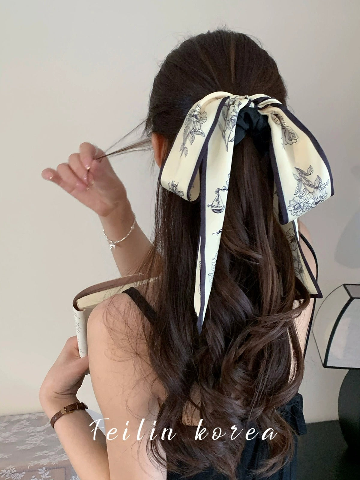 Chic beige bow-knot hair tie