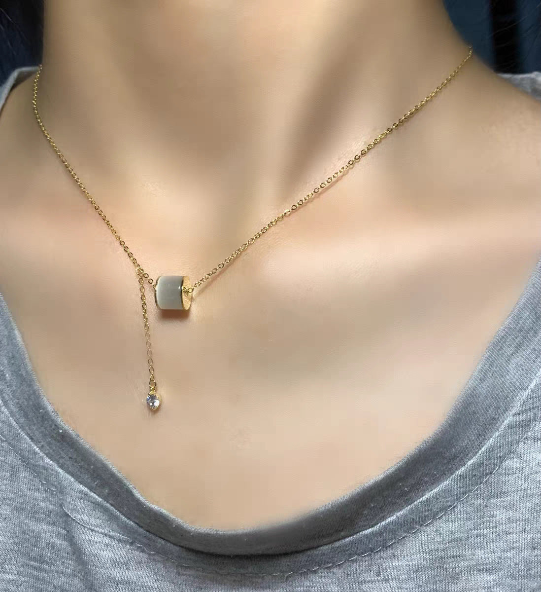 Chic Korean-inspired pearl choker necklace for women - image 1