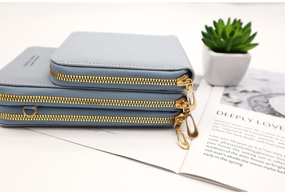 Stylish shoulder bag in light blue color