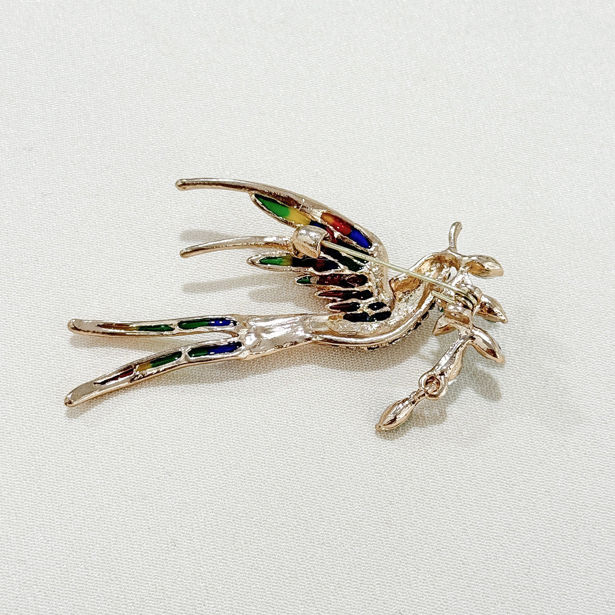 Charming Swallow Brooch Pin