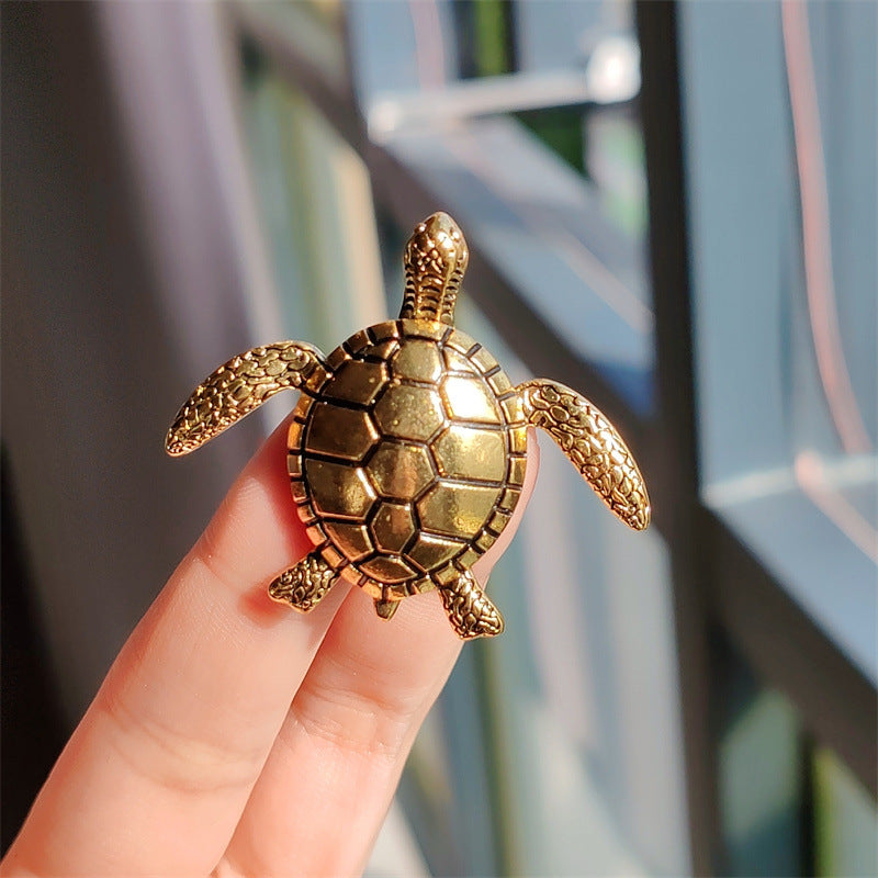 Artistic Animal Brooch for Gifts