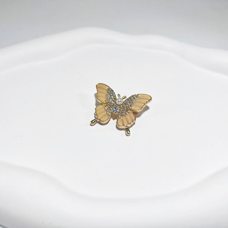 Luxurious Pearl Butterfly Brooch Image 1