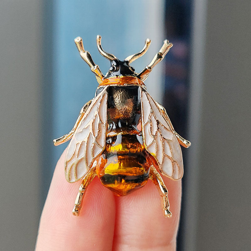 Alloy animal brooch yellow design