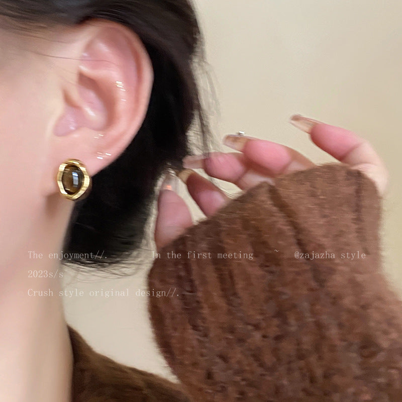 Teardrop shape tiger eye earrings
