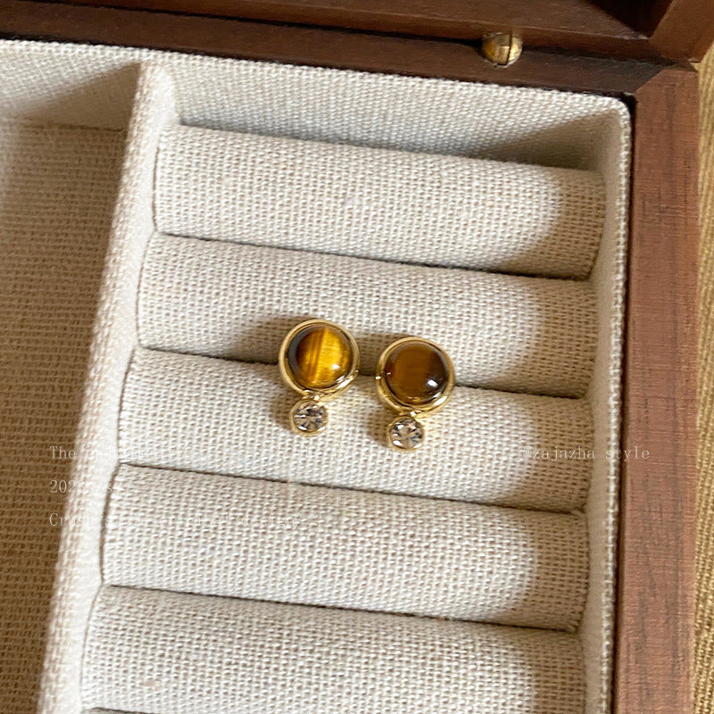 Teardrop shape tiger eye earrings