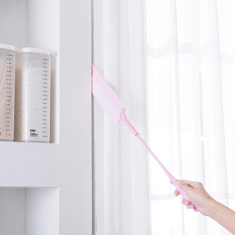 Close up of the Gap Dust Brush