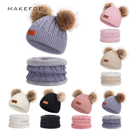 Colorful pom-pom knit hat for children