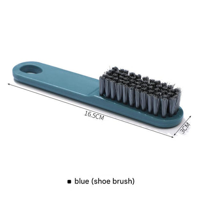 Cleaning brush in use