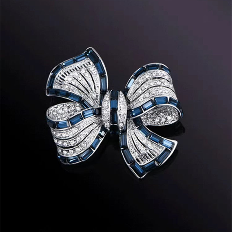 Gold Butterfly Knot Brooch Close Up