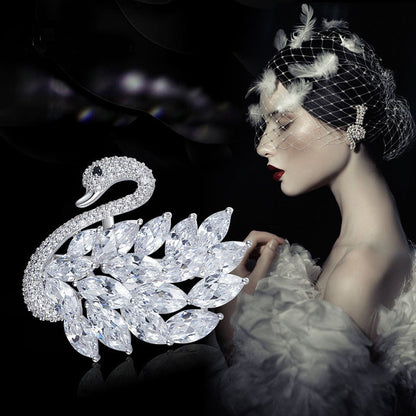 Detailed Look at the Brooch Design Image 6