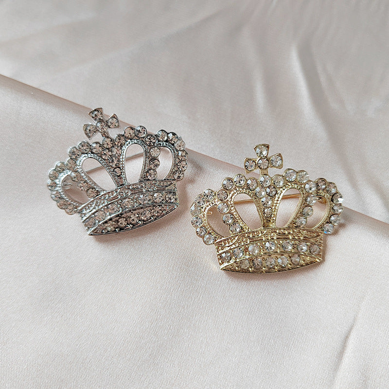 Elegant style crown brooch for women