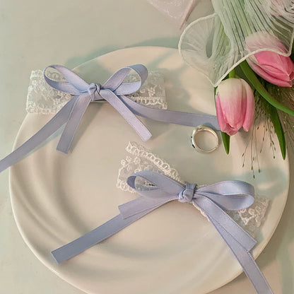 Charming bow hair clip in black