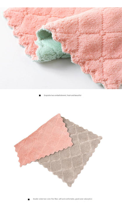 Microfiber cleaning cloth with stylish patterns