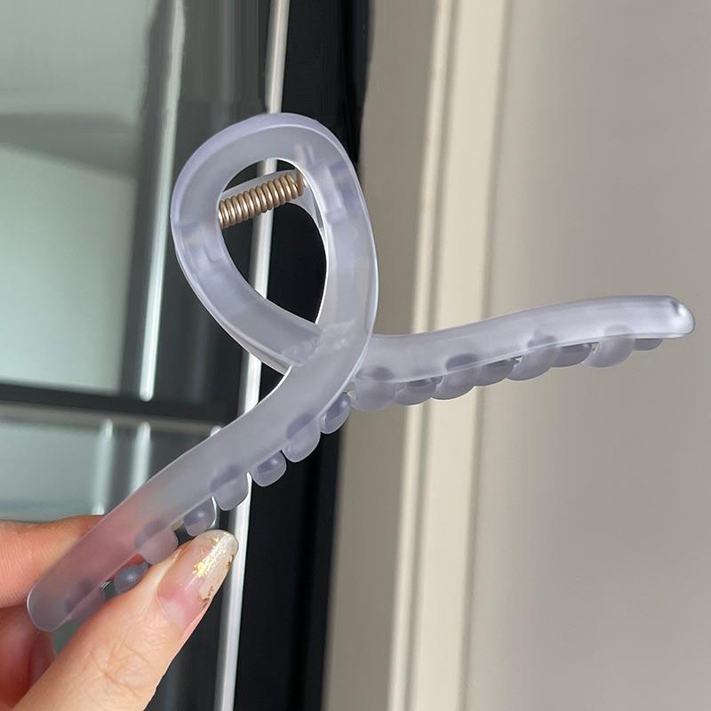 Matte Resin Hair Claw Clip - Image 1