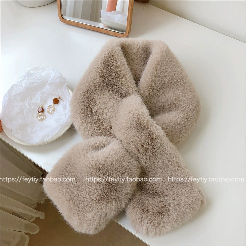 faux fur neck warmer in milky tea