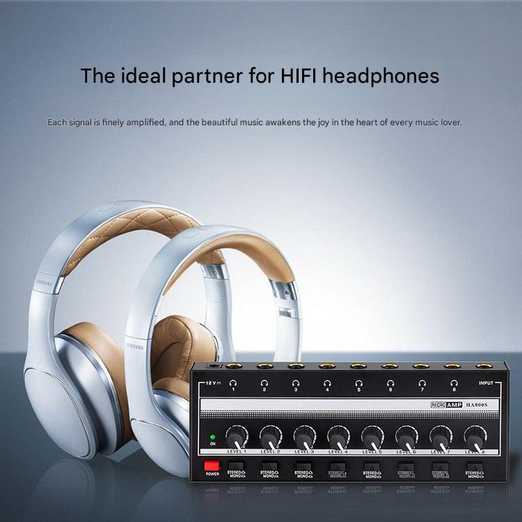 4-channel headphone amplifier with headphones