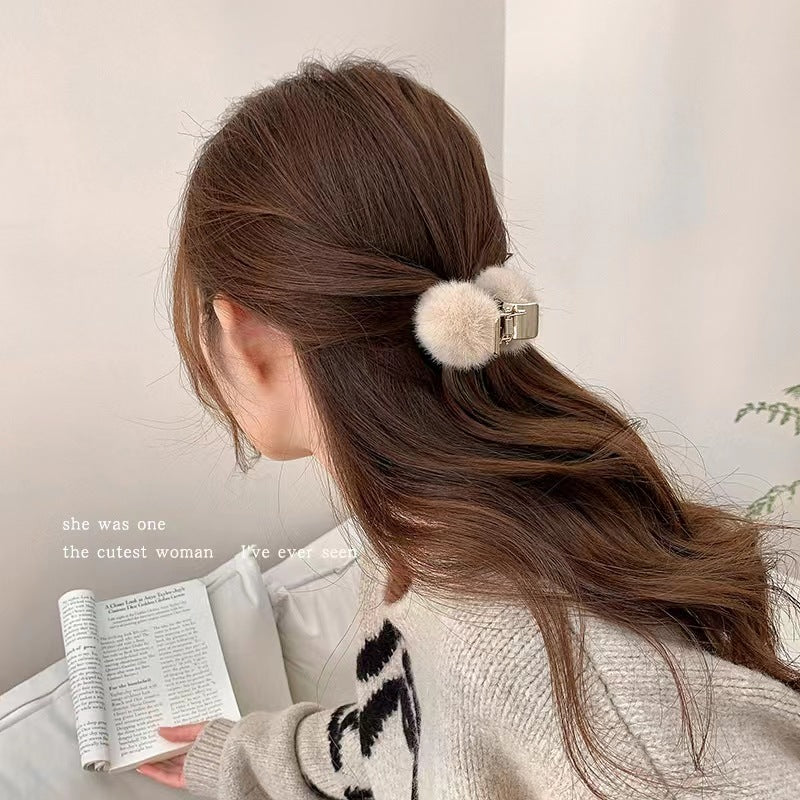 Fashionable Metal Hair Claw in Variety of Colors