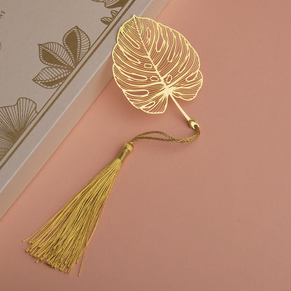 Premium metal bookmark with eco-friendly packaging