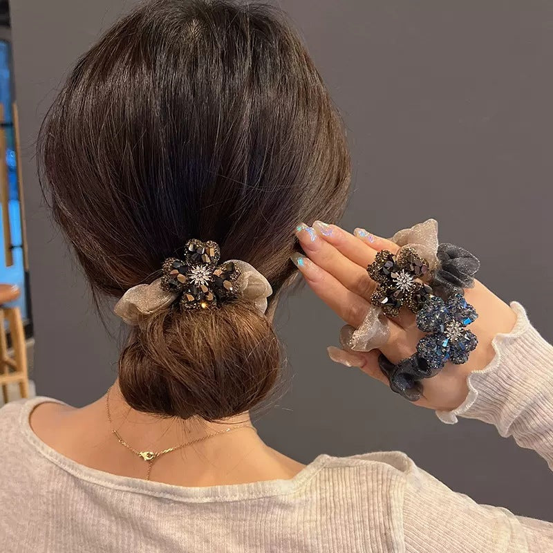 Trendy hair tie for everyday and special occasions