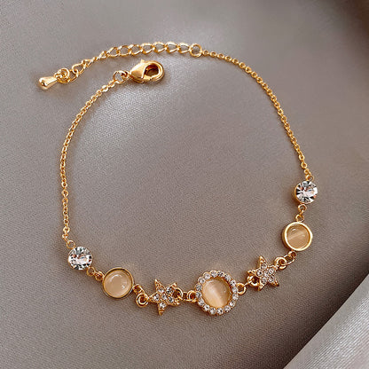 Minimalist bracelet suitable for casual and formal wear