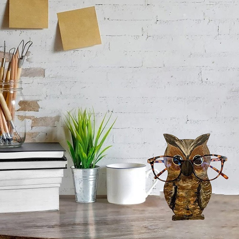 Wooden animal eyeglasses holder pig design