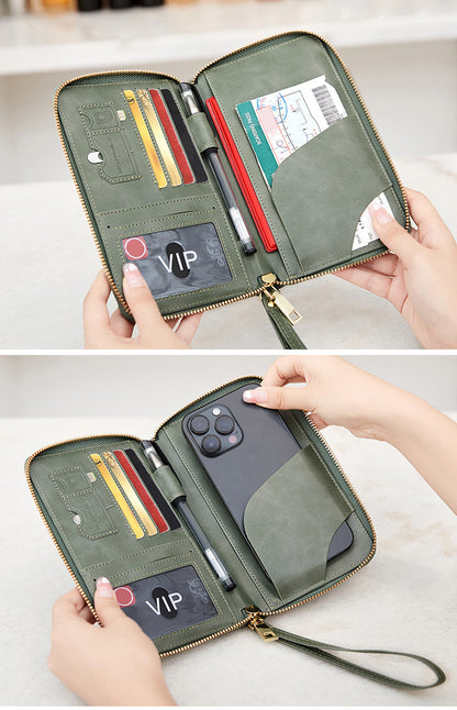 Travel accessory in peacock blue