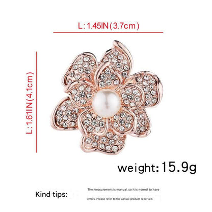 brooch worn by model image 4