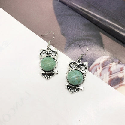 Necklace showcasing adjustable features and vintage style - image 3