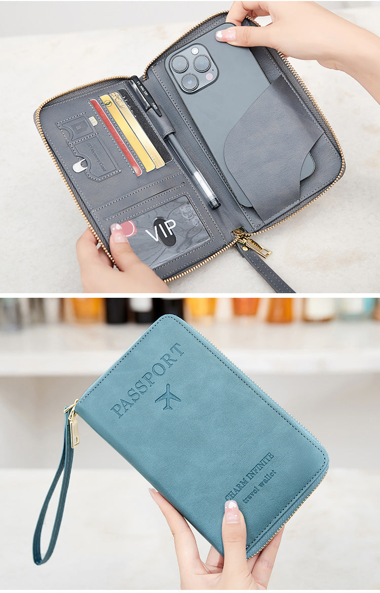 Passport organizer in black