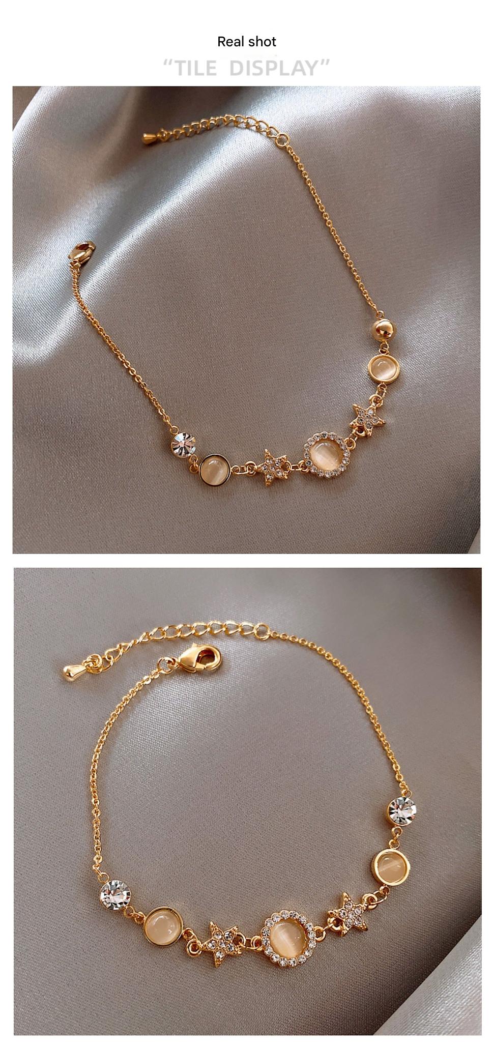 Minimalist bracelet suitable for casual and formal wear