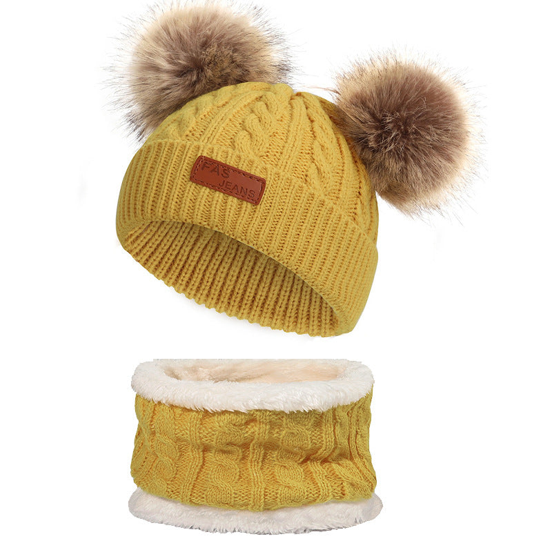 Cozy winter accessories for children