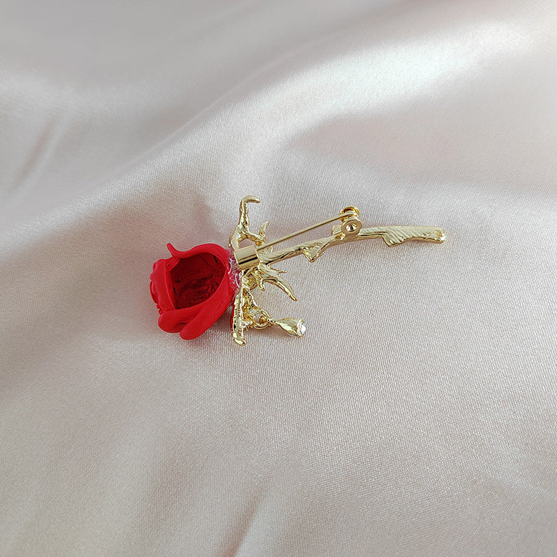 Durable alloy wedding brooch - elegant design