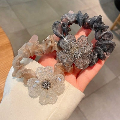 Elegant hair accessory for women - classic design