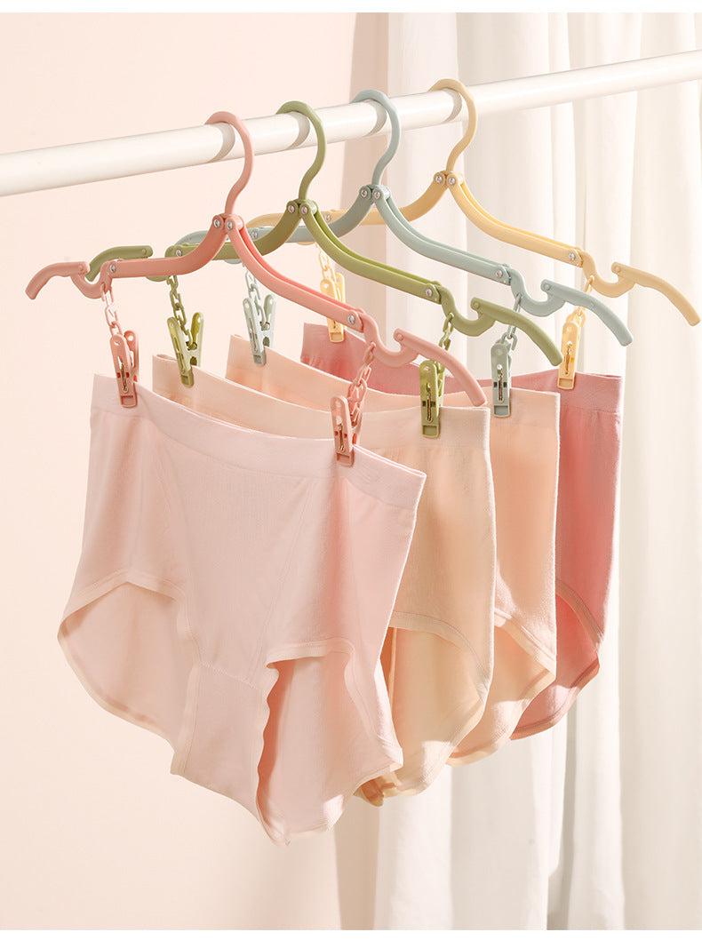 Versatile clothes hanger in use image 3