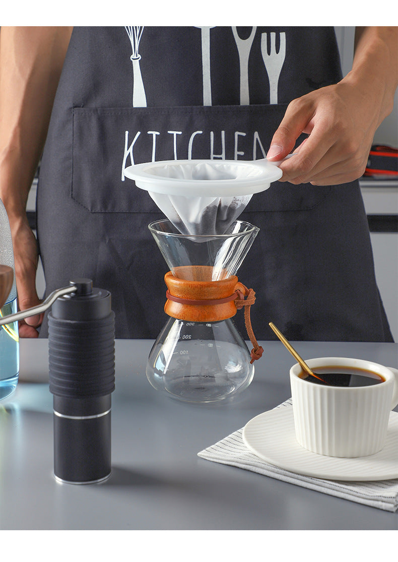Versatile juice strainer for cooking