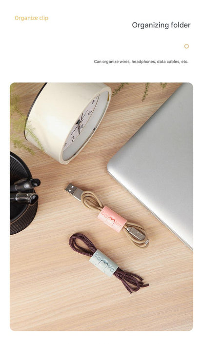 Non-slip bed sheet fastener with bedding set image