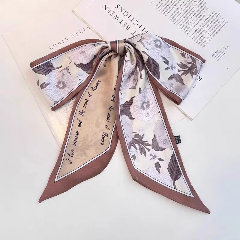 Chic geometric patterned hair scarf