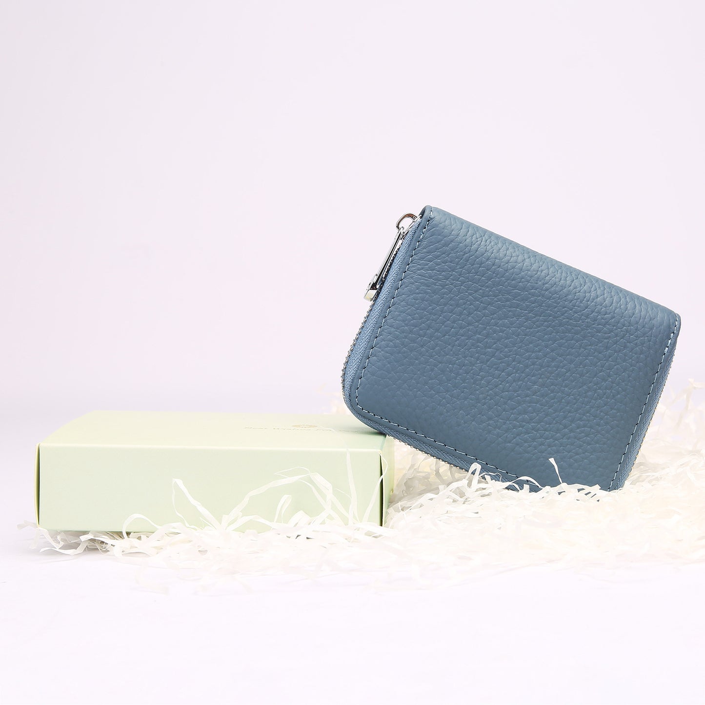 stylish women's wallet image 3