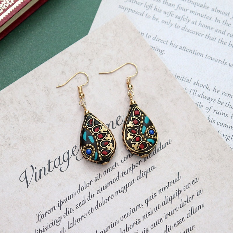 Unique cultural earrings display 5