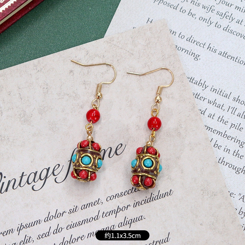 Fashionable earrings for women 4