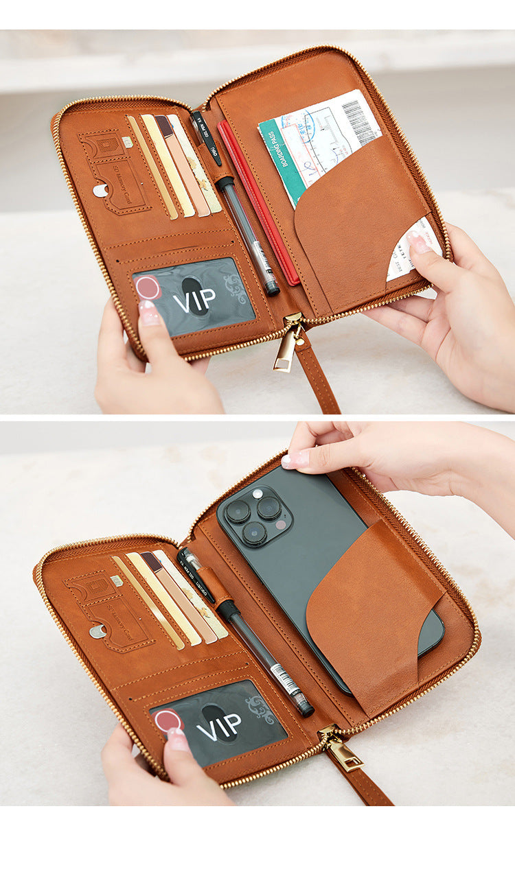 Travel accessory in peacock blue