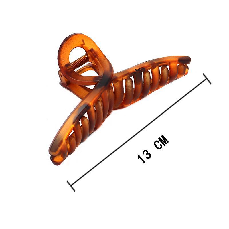 Durable Handcrafted Hair Clip Design - Image 4