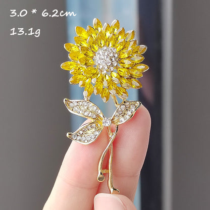 Versatile Brooch for Men and Women Image 6