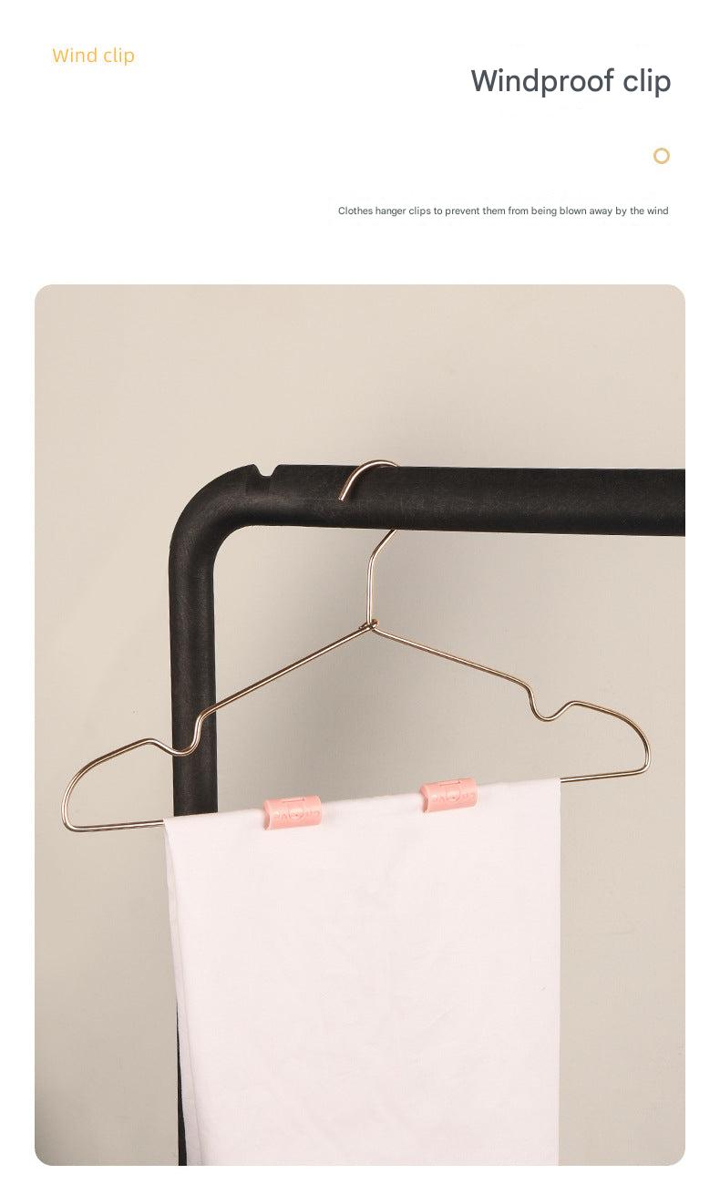 Non-slip bed sheet fastener close-up image